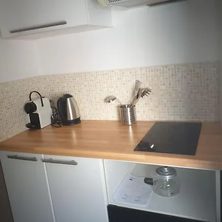 Maisonette Avec Jardinet Sur Le Bas Du Faron Тулон