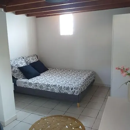 Maisonette Avec Jardinet Sur Le Bas Du Faron