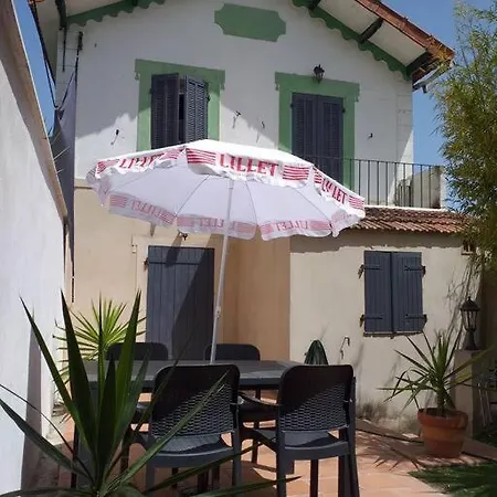 Дом отдыха Maisonette Avec Jardinet Sur Le Bas Du Faron